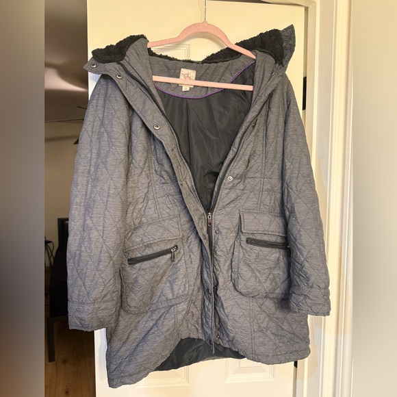 Db Studio Jackets & Blazers - Women's Quilted Hooded Puffer Coat - Gray M